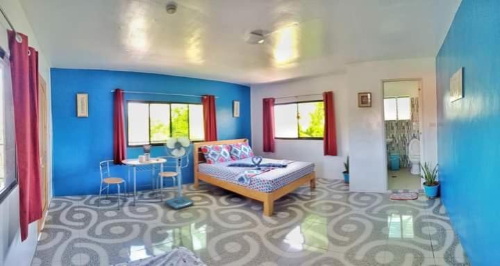 Happy Bear Moalboal Budget Rooms Exterior photo