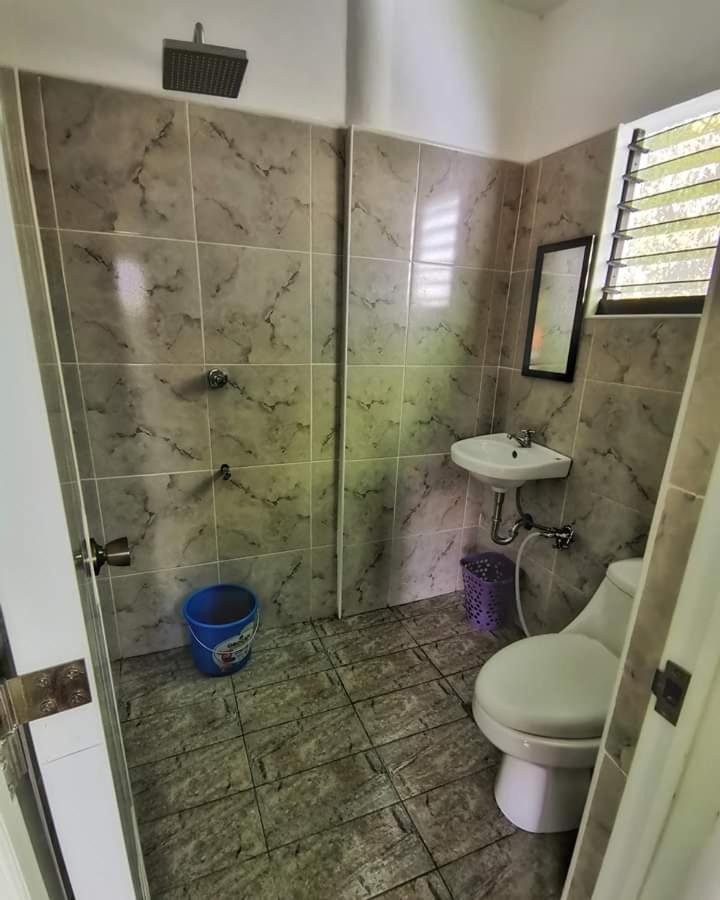 Happy Bear Moalboal Budget Rooms Exterior photo